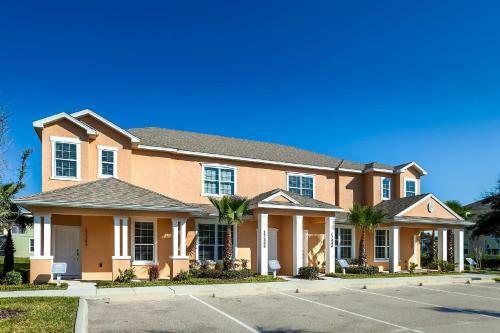 3 Bedroom Townhouse In Serenity Complex With Private Pool New Listing