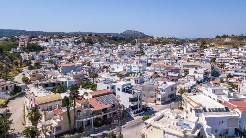 Gm Apartments-rhodes Luxury Living