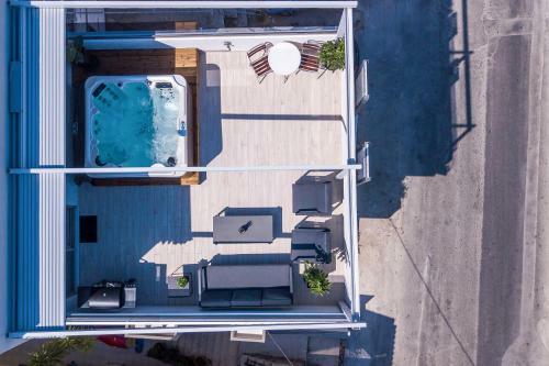 Gm Apartments-rhodes Luxury Living