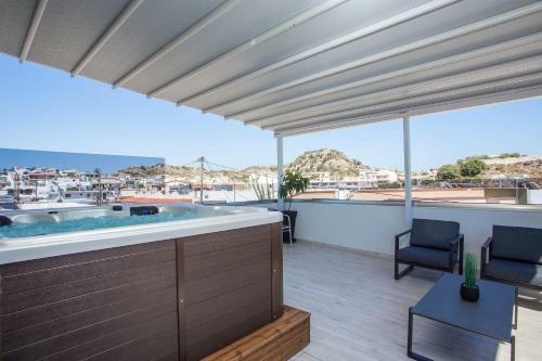 Gm Apartments-rhodes Luxury Living