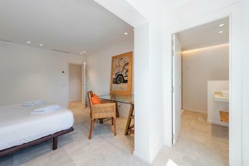 Luxury Mountain Villa With Sea Views For 12 Guests