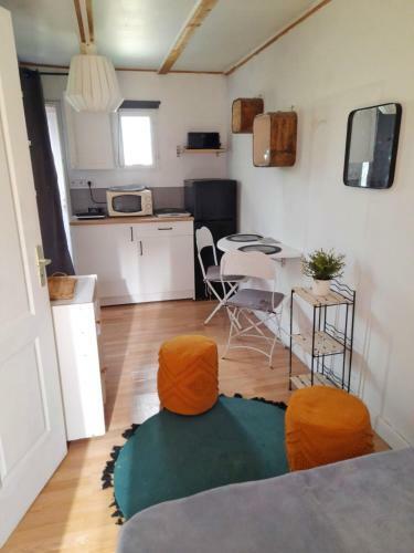 Apartamento Studio Avec Jardin Clos Et Wifi A La Crau