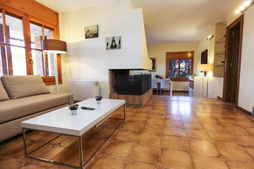 Geranis Villa Planet Costa Dorada