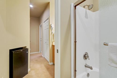 Hotel River Ridge 324b