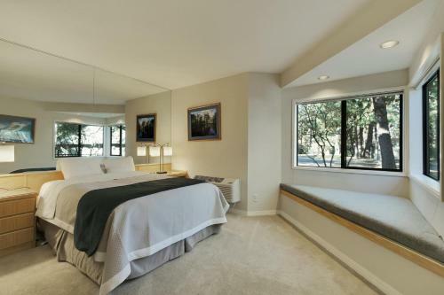 River Ridge 517ab