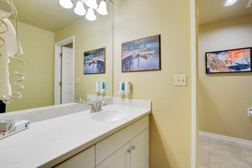 Hotel River Ridge 422b