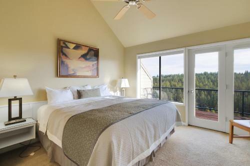 River Ridge 423ab
