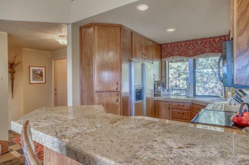 River Ridge 617a