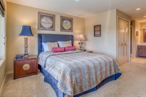 River Ridge 617a
