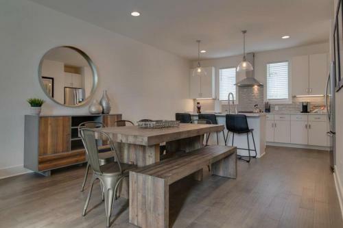 Gathering Place 536
