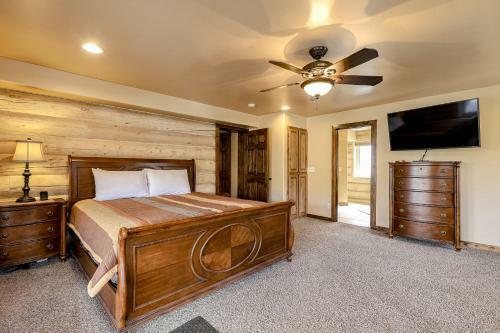 Stone's Throw Cabin