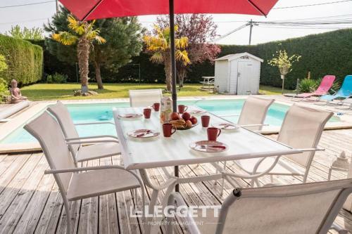 Beautiful Louisiana Villa Sleeps 6 With Pool Without Screws