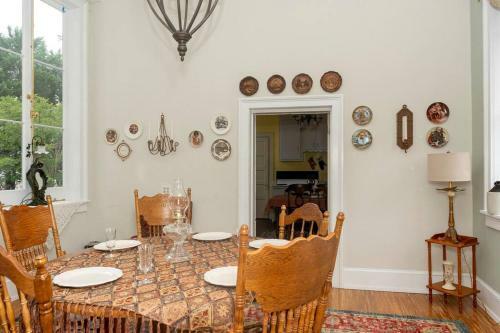 Experience The Lincoln Home