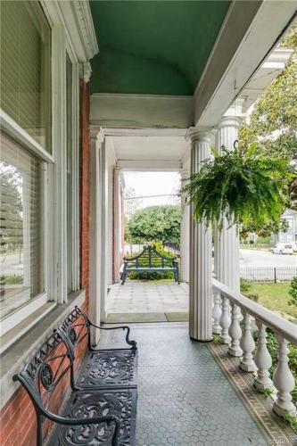 Experience The Lincoln Home