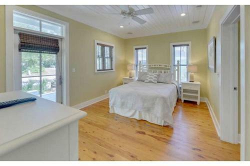 113pb Magnolia Cottages By The Sea