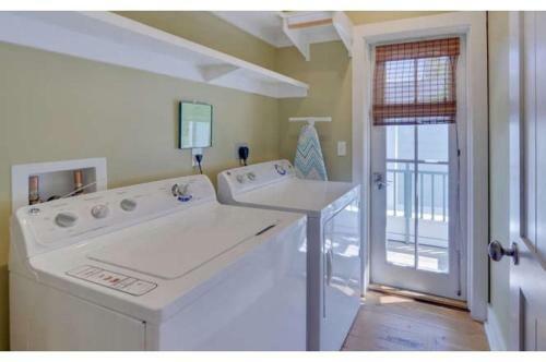 113pb Magnolia Cottages By The Sea