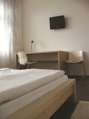 Hotel Saloon
