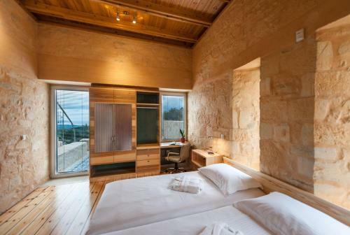 Kaminia Villa