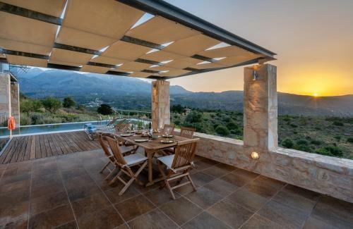 Kaminia Villa