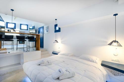 Villa Blue White Residence