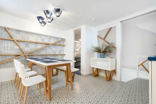 Villa Blue White Residence