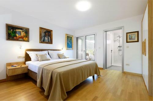 Villa Jure With Heated Pool And Electric Vehicle Station