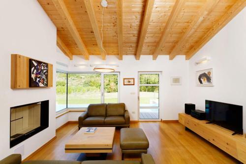 Villa Jure With Heated Pool And Electric Vehicle Station