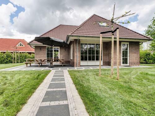 Rural Holiday Home In Zeewolde With Spacious Garden