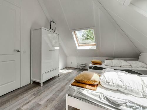 Rural Holiday Home In Zeewolde With Spacious Garden