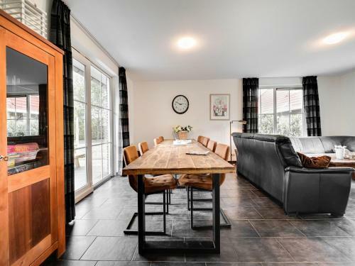 Rural Holiday Home In Zeewolde With Spacious Garden