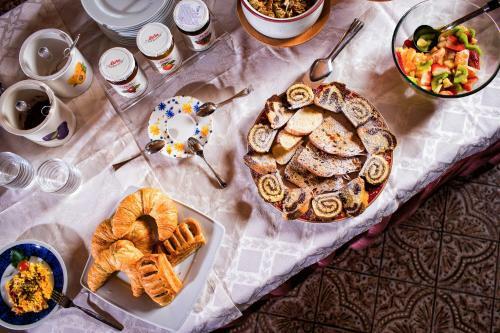 Solaia Hotel & Guesthouse