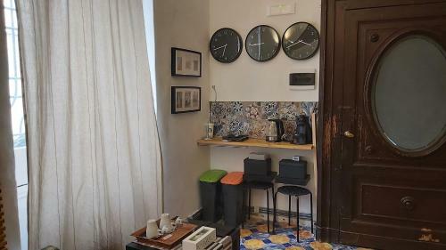 Hostal Room In Villa - Dimora Aganoor Business Suite