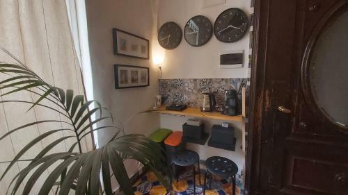 Hostal Room In Villa - Dimora Aganoor Business Suite