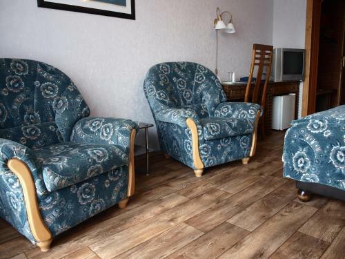 Hostal Angela Hotel
