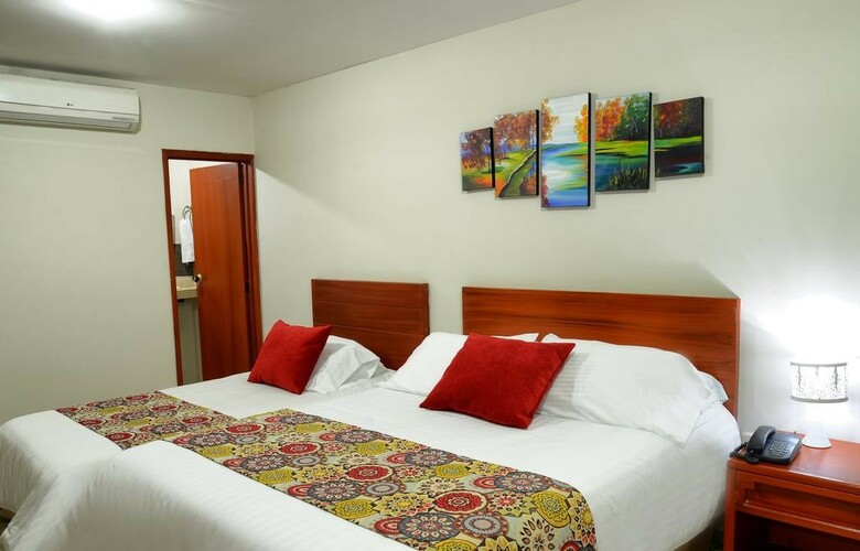Hotel Prado 34 West