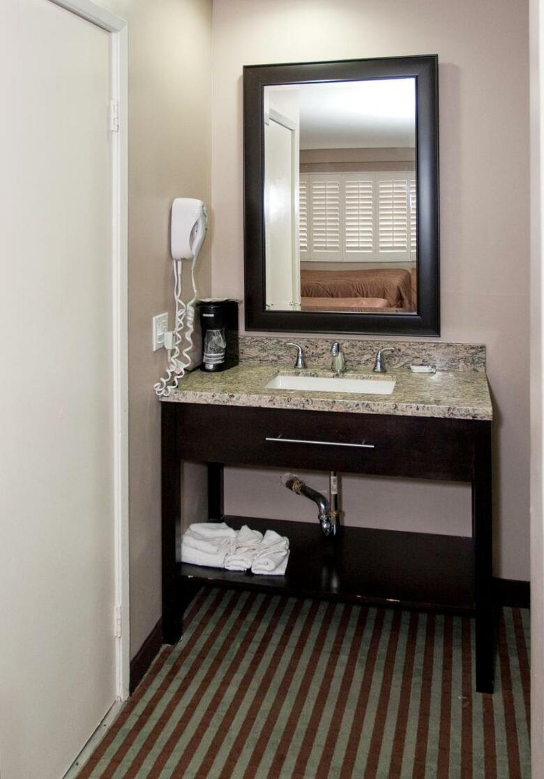 Hotel Floral Inn