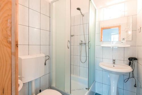 Hostal Guesthouse Casa Baciu