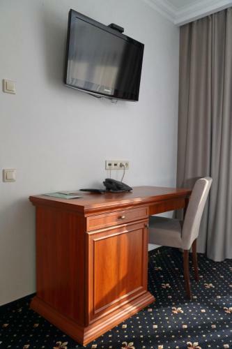Tavel Hotel & Spa