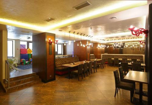 Tavel Hotel & Spa