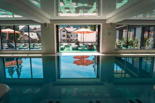 Tavel Hotel & Spa