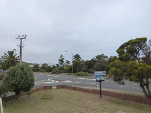 Wintersun Motel