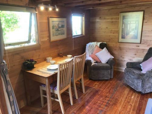 Bed & Breakfast Studio & Cabin On Whitby