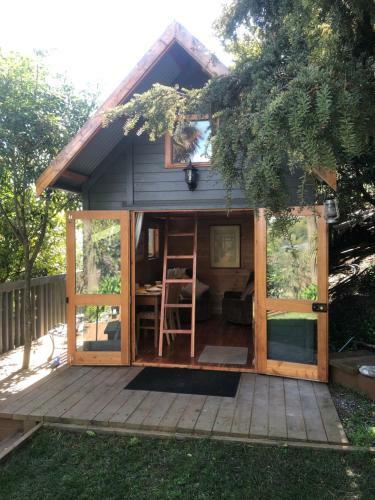 Bed & Breakfast Studio & Cabin On Whitby