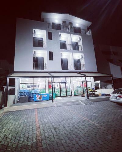 Hostal Market Sula