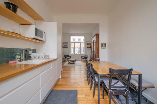 Apartamento Spacious 2 Bedrooms Flat Between Les �tangs D'ixelles And The University