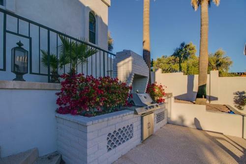 Spectacular Fountain Hills 5 Bdrm Wpool And Views