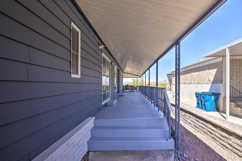 Lakefront Home Walk To Beach And Boat Launch!