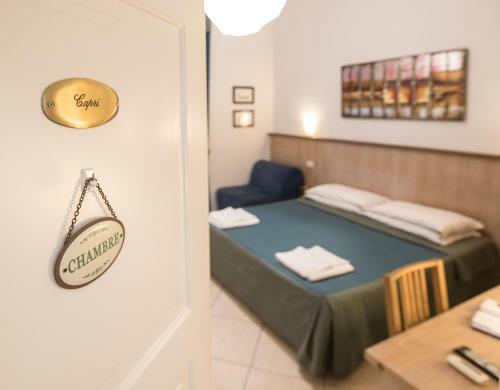 Hostal Vomero House