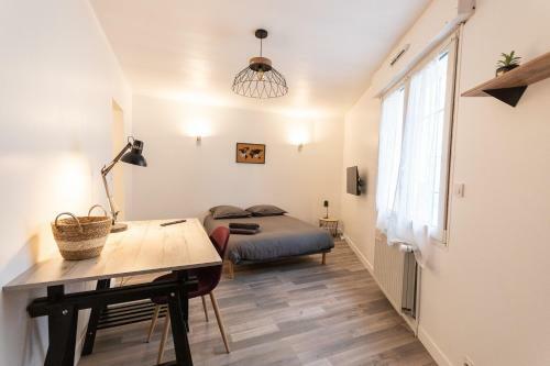 La Bigote-ideal Groupe-6 Chambres-billard-terrasse