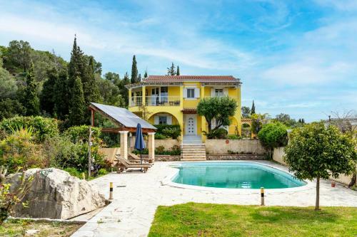 Three Bay Villa Kavvadades